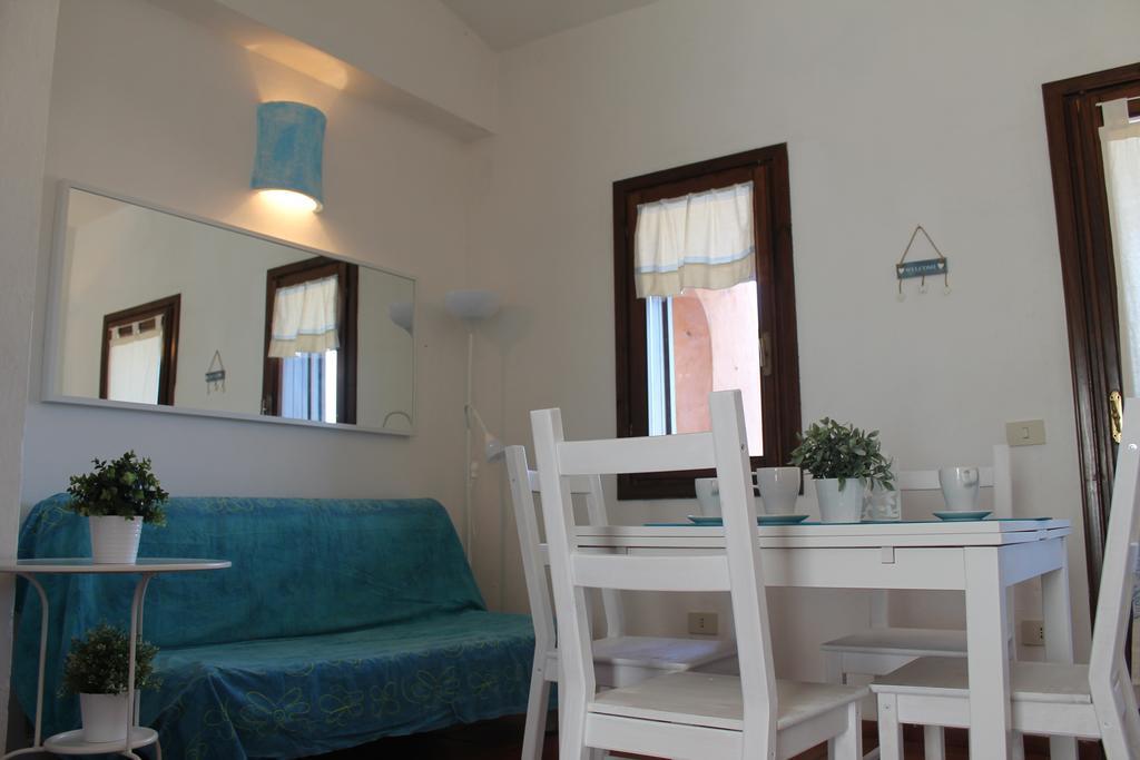 Appartement La Marmorata Vacation House à Santa Teresa Gallura Chambre photo
